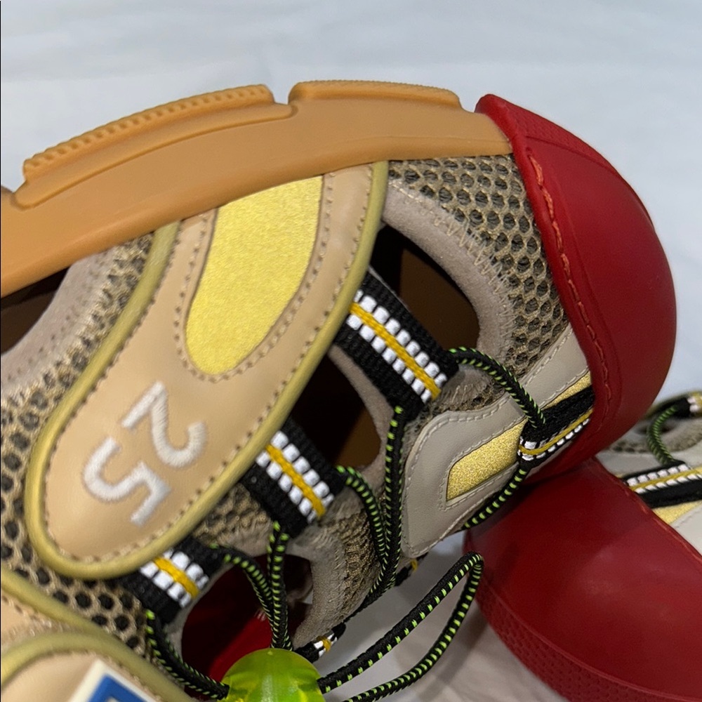 Gucci Unisex Red and Beige Shoes 7.5 men’s/ 9.5 women’s - Picture 8 of 12